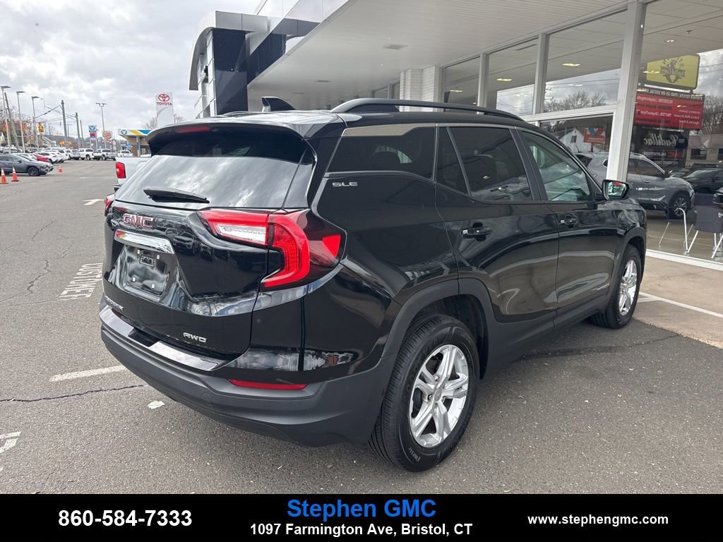 Used 2022 GMC Terrain SLE w/ Driver Convenience Package image 7