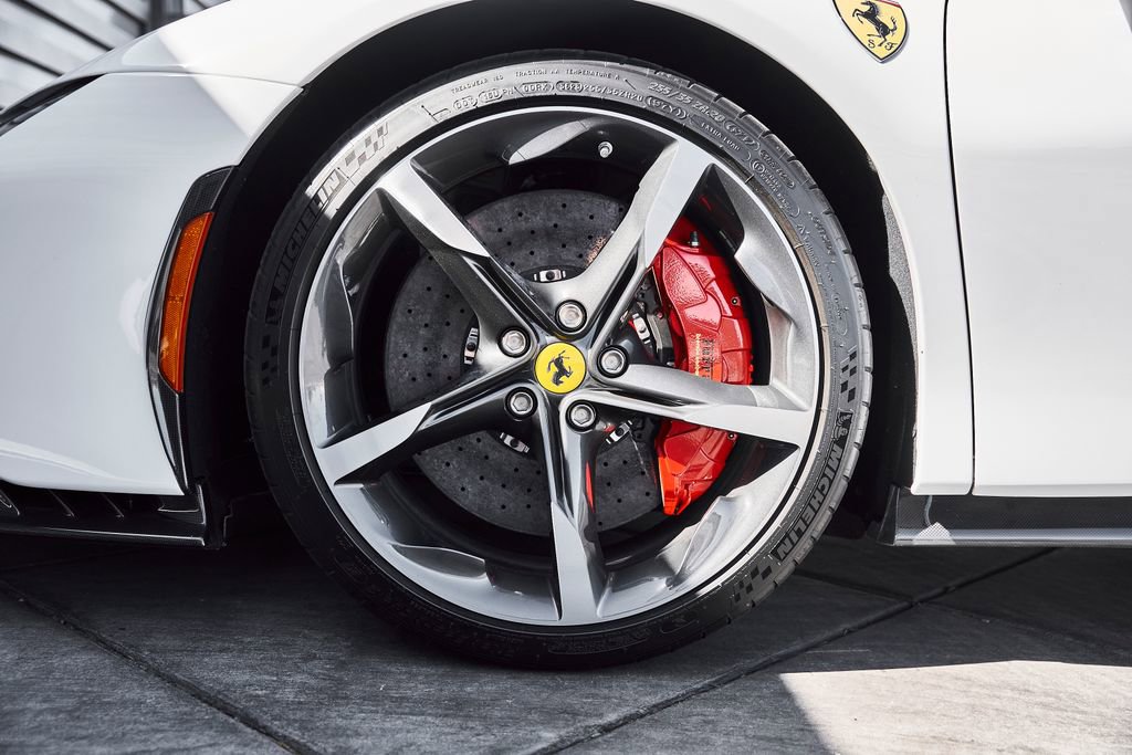 Used 2024 Ferrari SF90 Spider AWD/4WD image 3