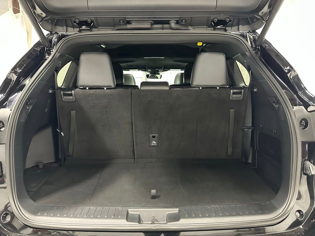 Used 2025 Toyota Highlander XSE AWD/4WD image 54