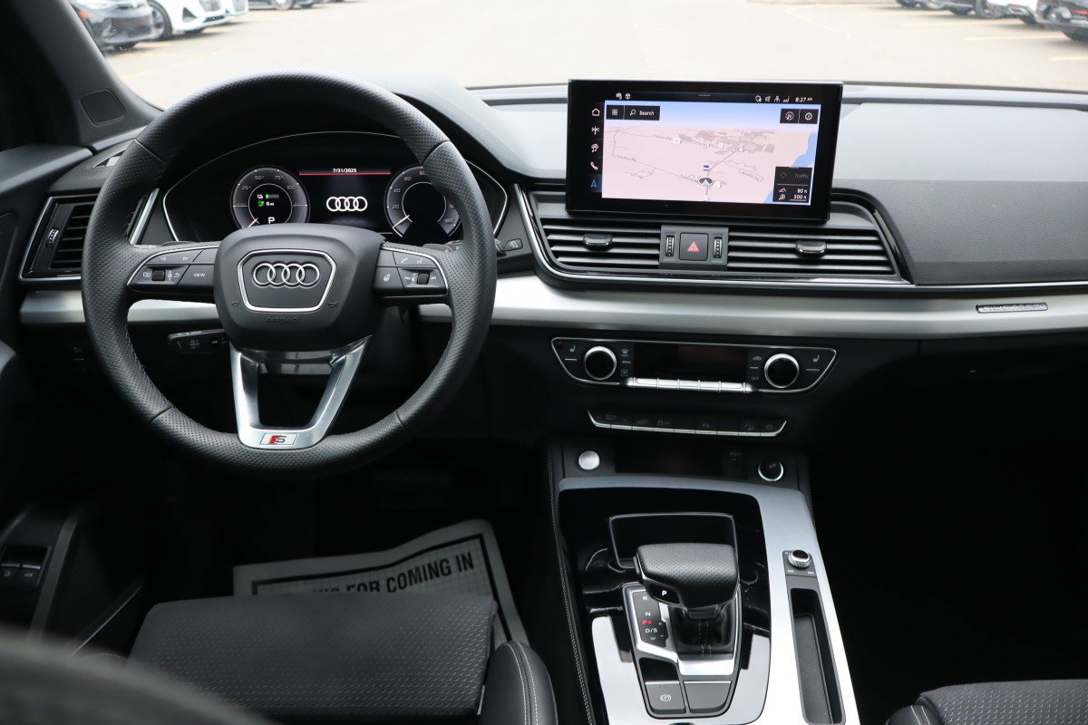 Used 2025 Audi Q5 e Premium Plus image 12