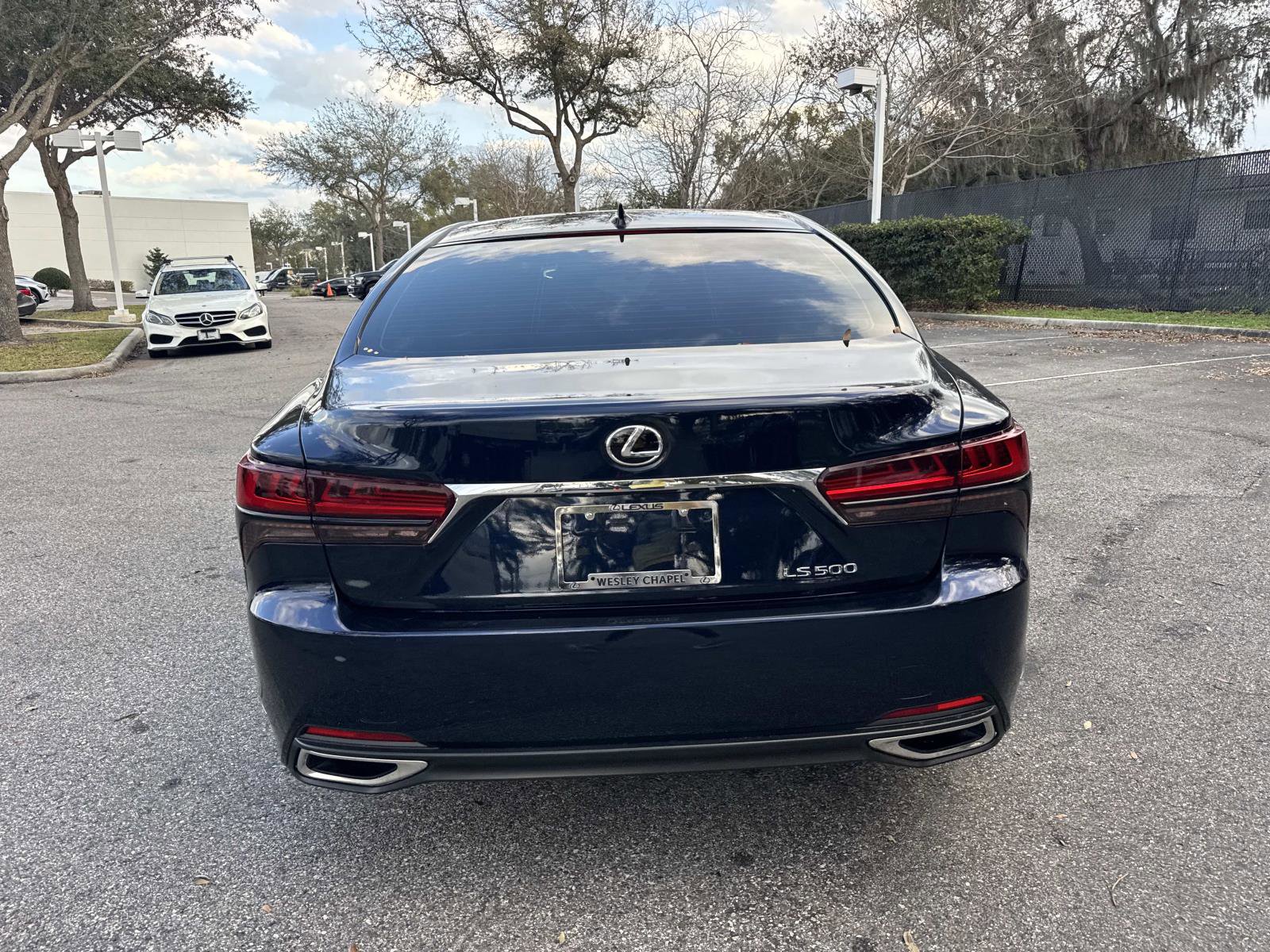 Used 2022 Lexus LS 500 w/ Interior Upgrade Package image 4