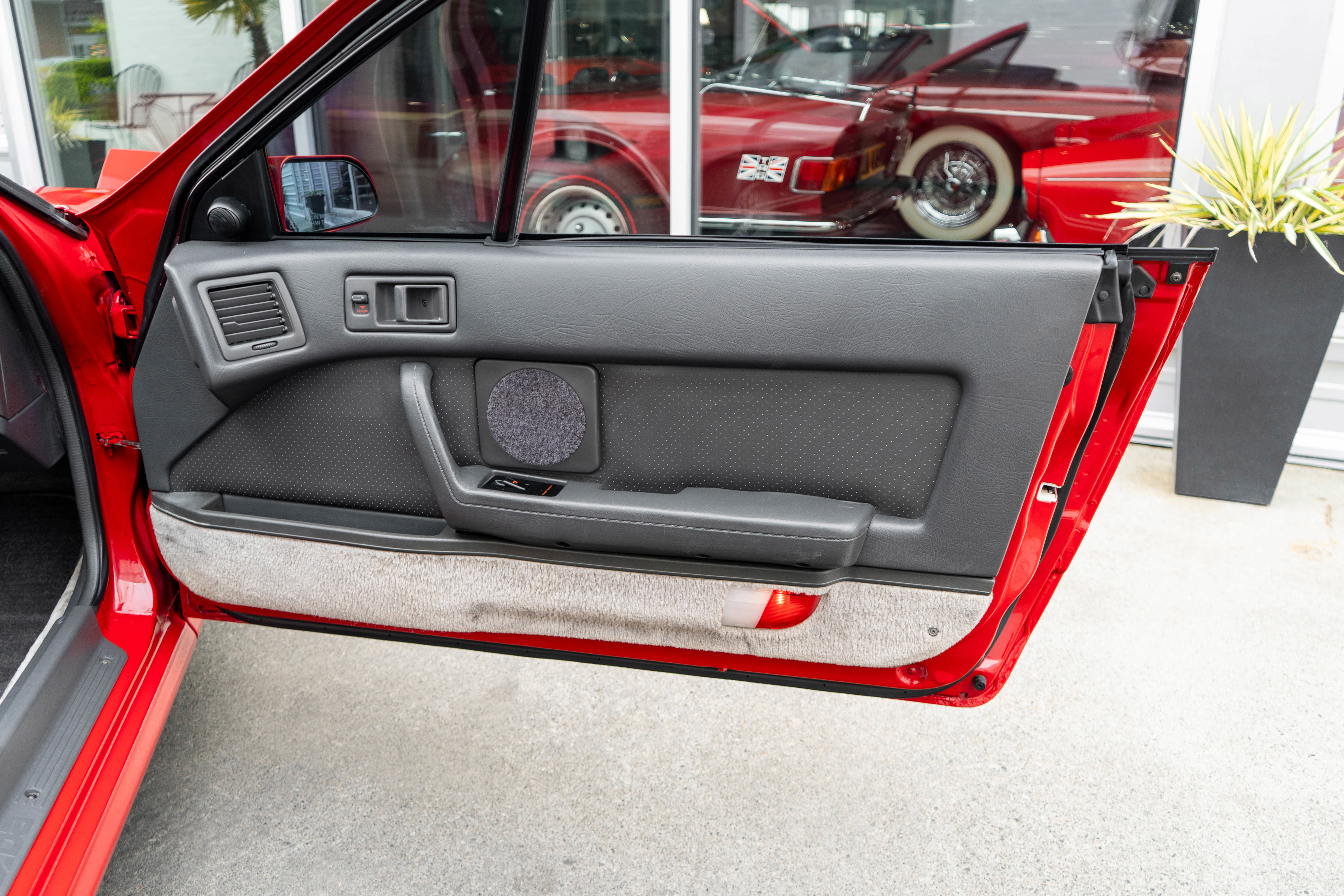 Used 1988 MAZDA RX-7 Convertible RWD image 25