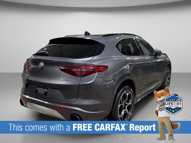 Used 2022 Alfa Romeo Stelvio Ti image 3