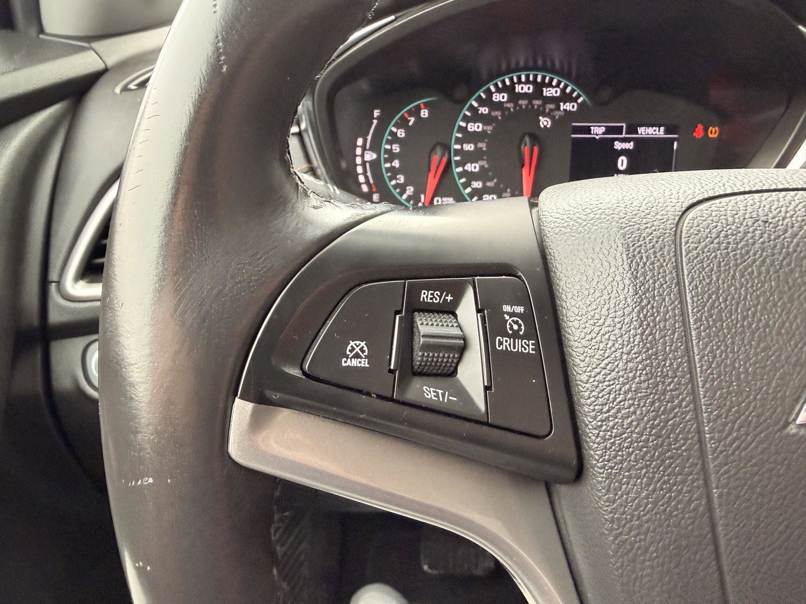 Used 2020 Chevrolet Trax LT w/ LT Convenience Package image 23