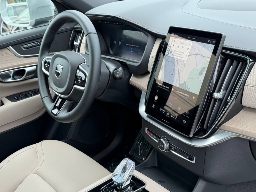 New 2026 Volvo XC90 B6 Plus w/ Protection Package Premier AWD/4WD image 7
