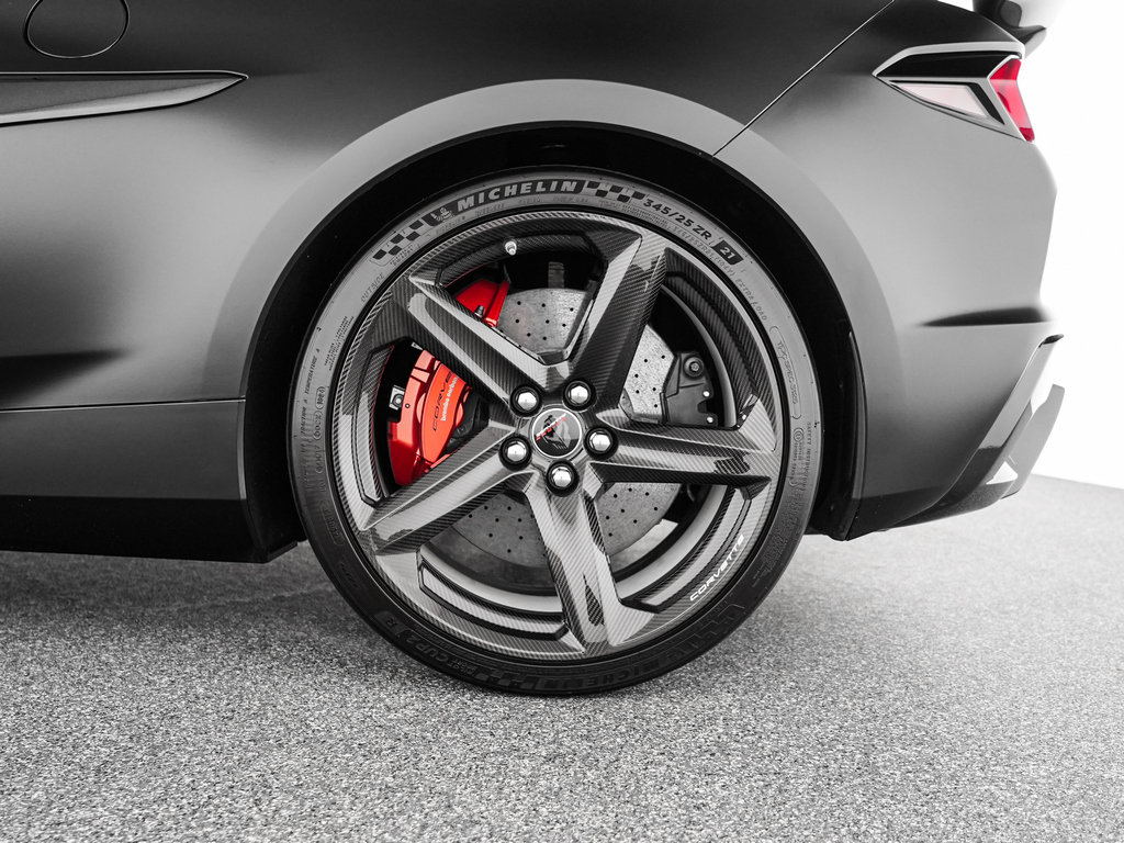 Used 2024 Chevrolet Corvette Z06 w/ Z07 Performance Package RWD image 33