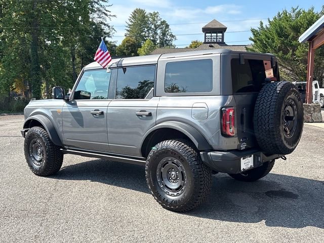 Used 2025 Ford Bronco Badlands image 6