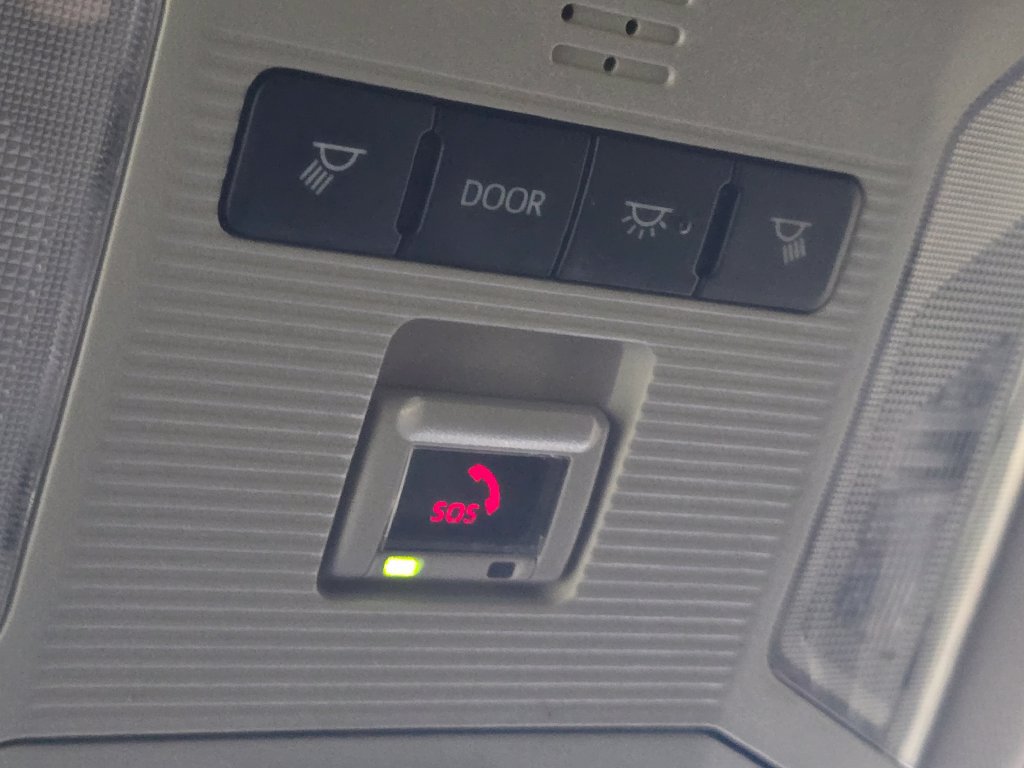 Certified 2024 Toyota RAV4 XLE FWD image 33