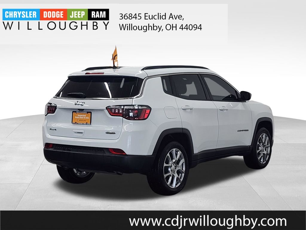 Used 2024 Jeep Compass Latitude image 8