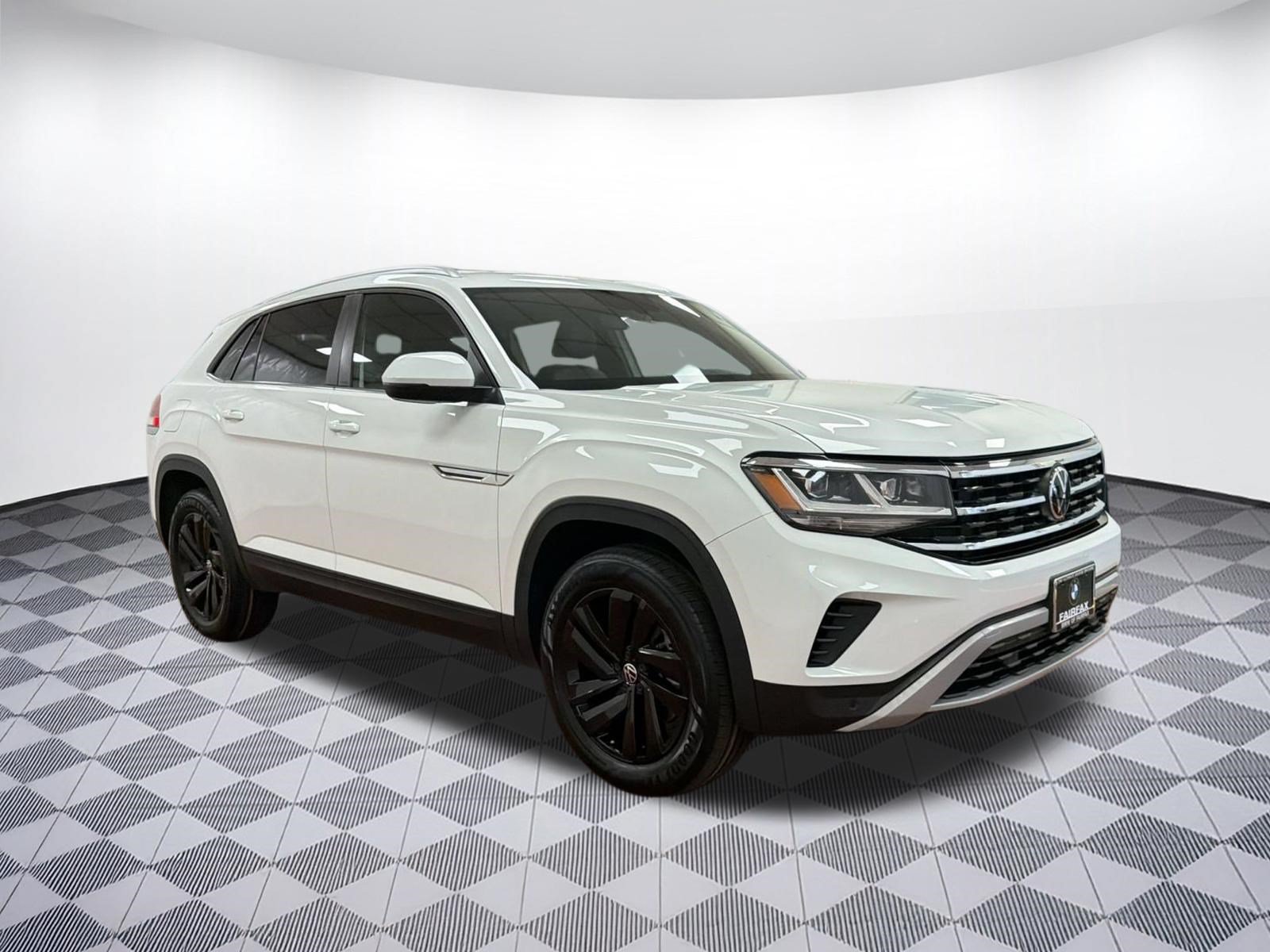 Used 2023 Volkswagen Atlas Cross Sport SE w/ Black Wheel Package AWD/4WD image 6