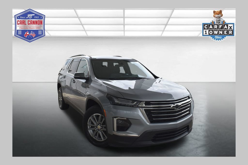 Used 2023 Chevrolet Traverse LT