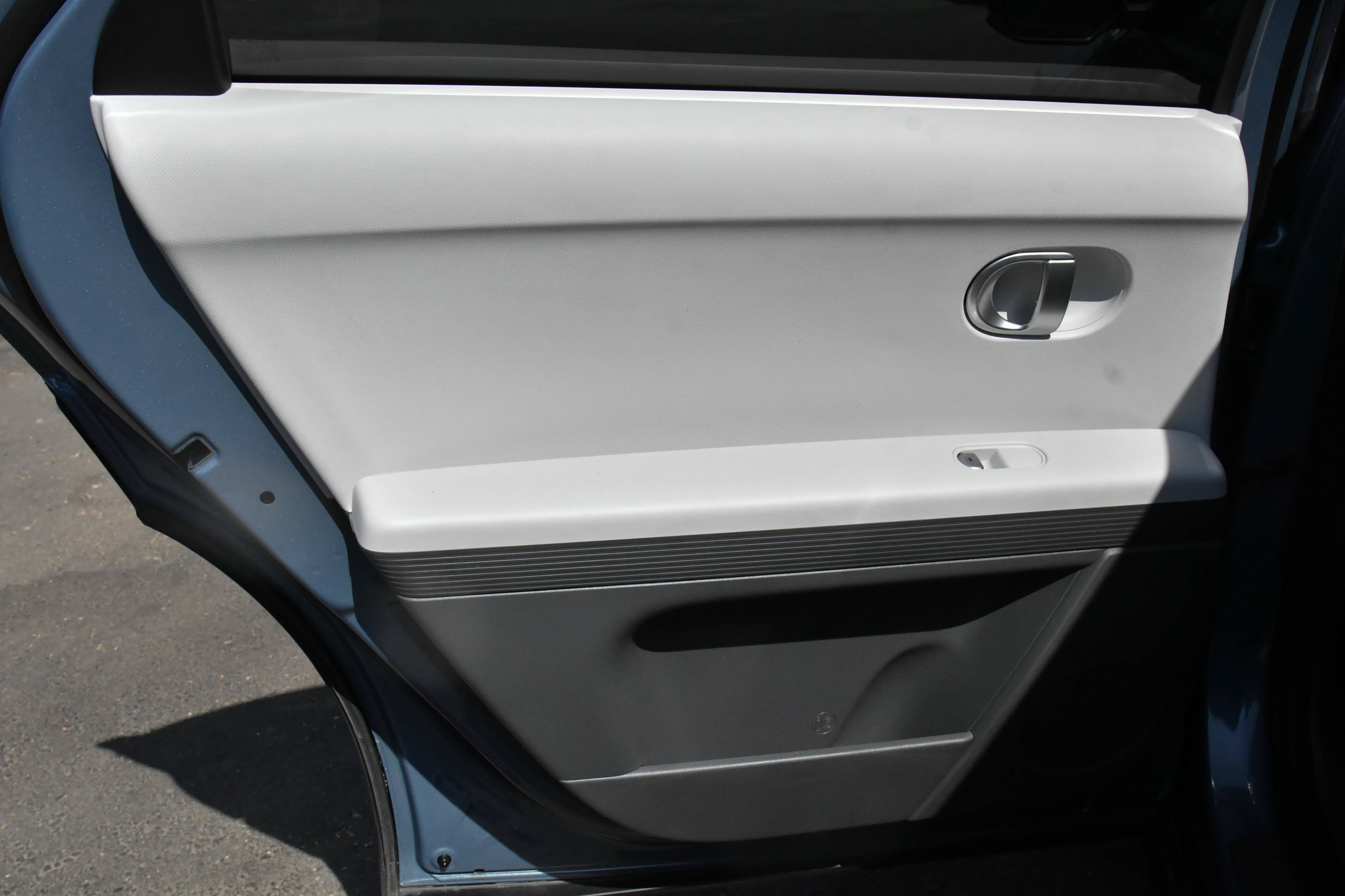 Used 2024 Hyundai Ioniq 5 SEL RWD image 40