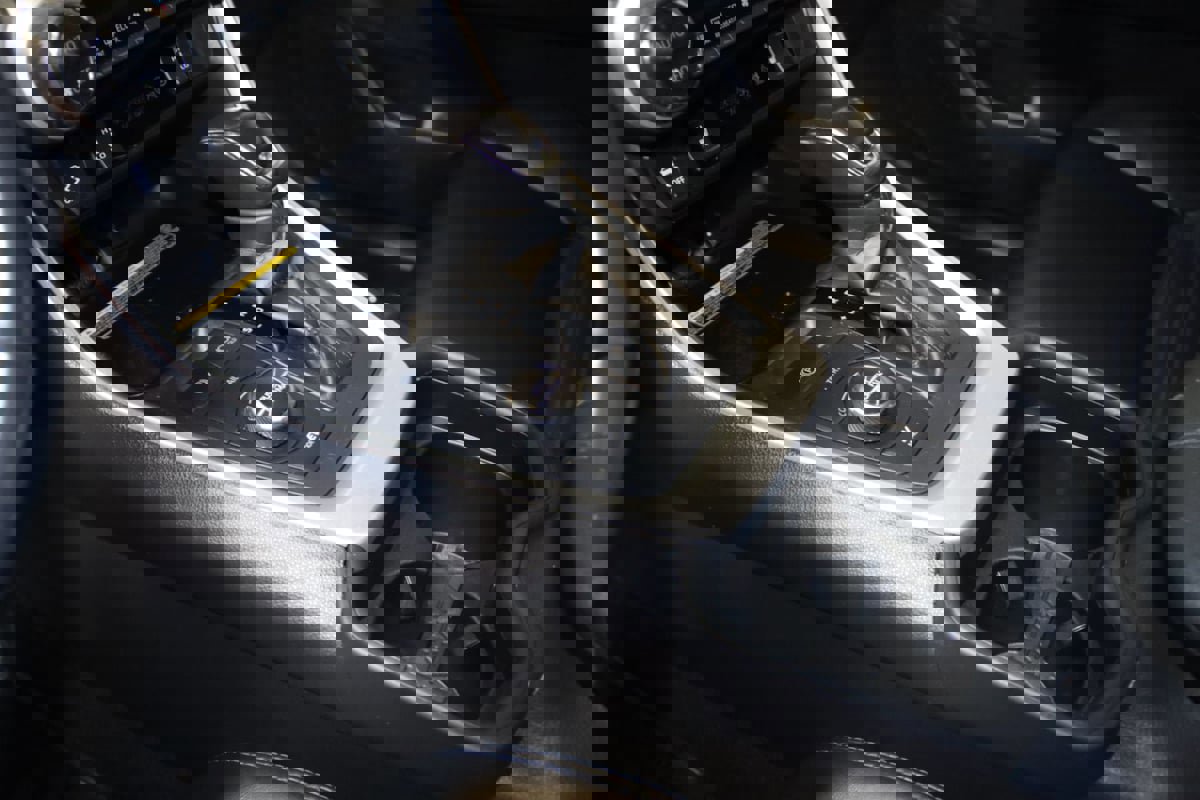 Used 2020 Toyota RAV4 XSE AWD/4WD image 36