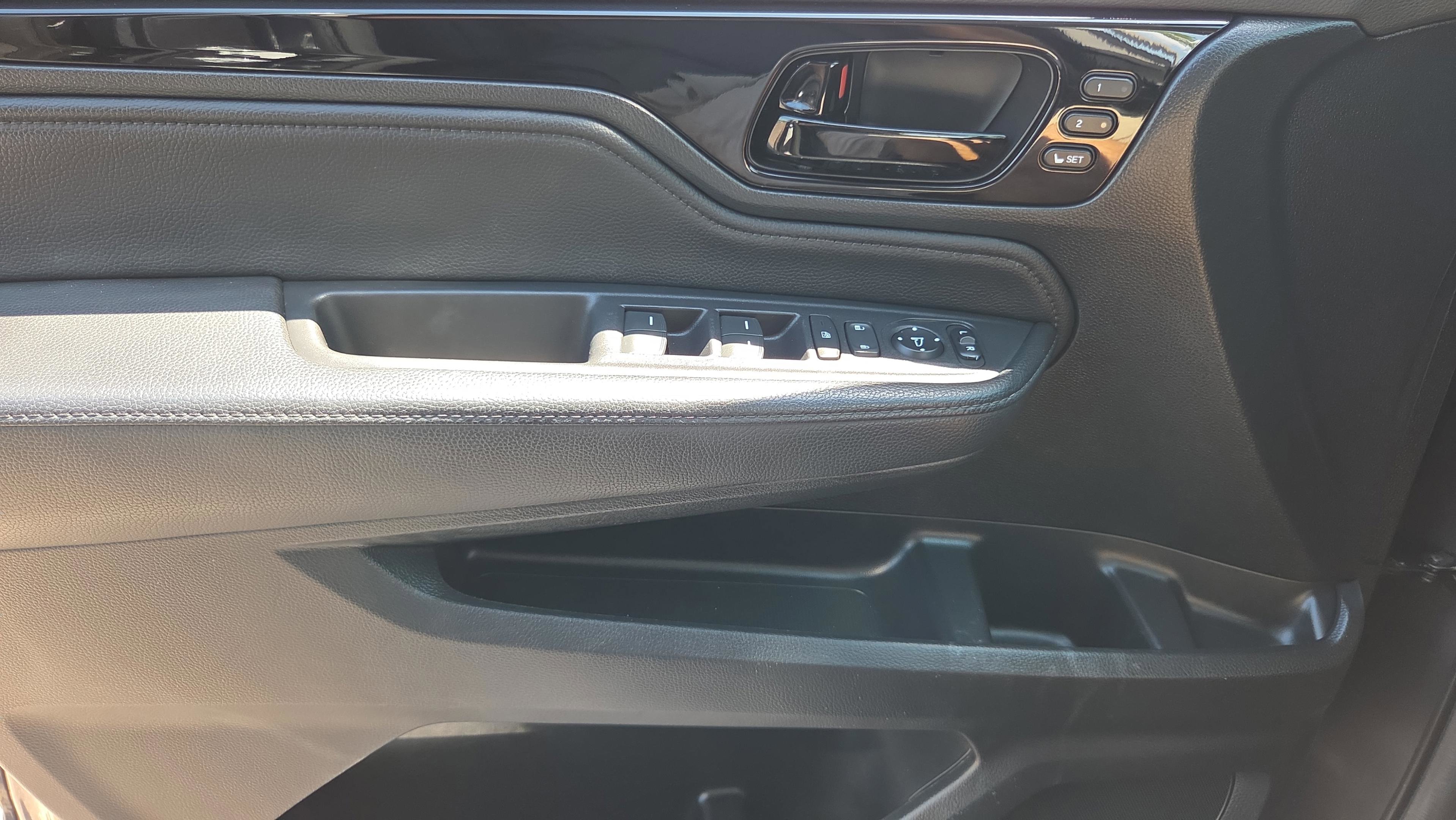 Certified 2023 Honda Odyssey Touring image 24