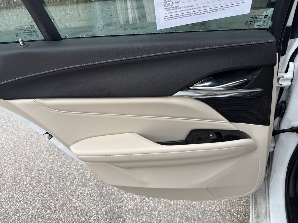 Used 2022 Cadillac CT4 Luxury w/ Sun And Sound Package RWD image 26