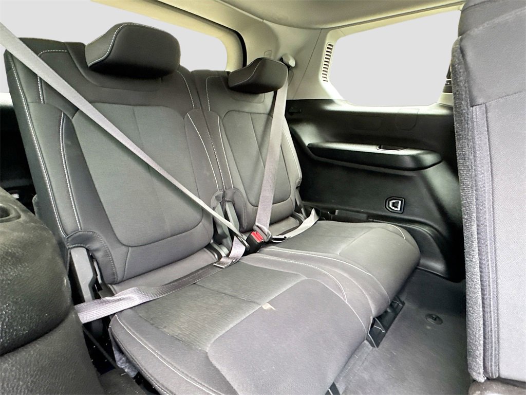 Used 2024 Jeep Grand Cherokee L Laredo image 26