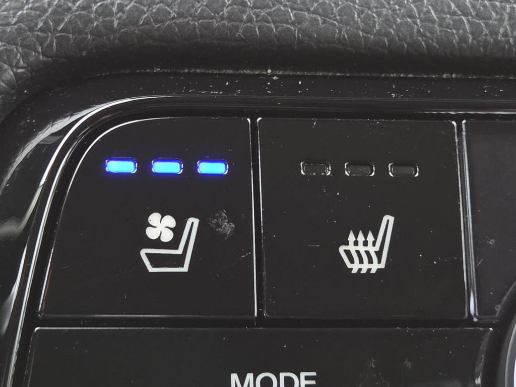 Used 2024 Honda Pilot Elite image 7