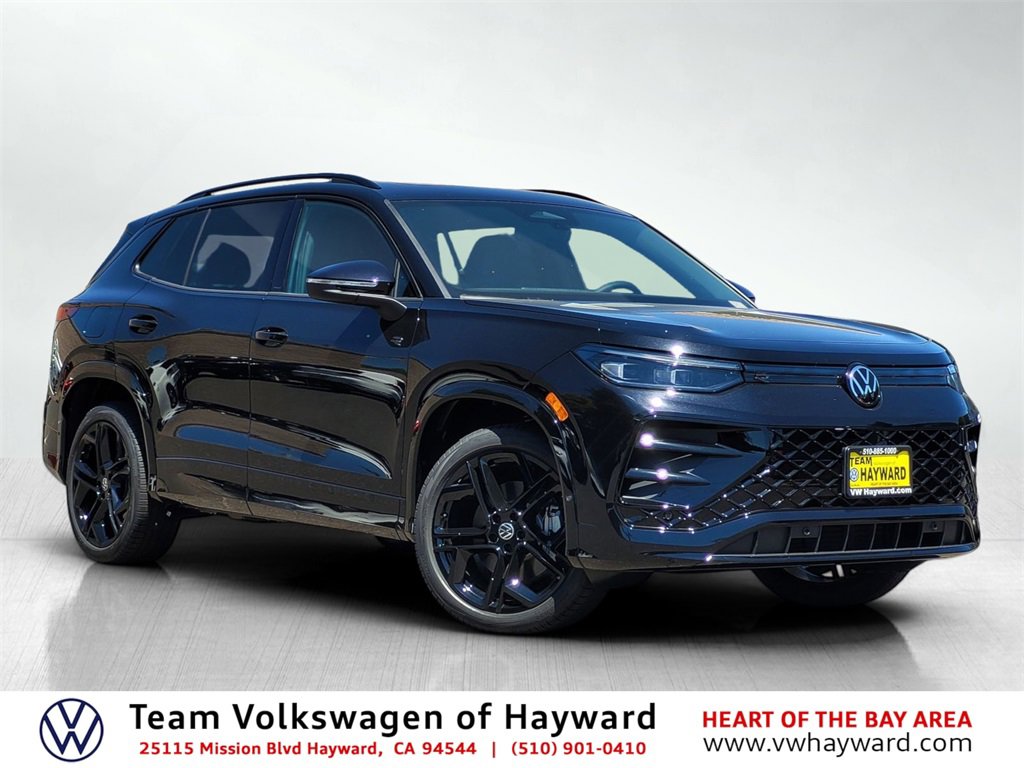 New 2025 Volkswagen Tiguan SE R-Line image 1