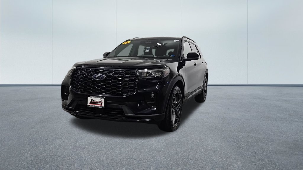 Used 2025 Ford Explorer ST-Line w/ ST-Line Street Pack
