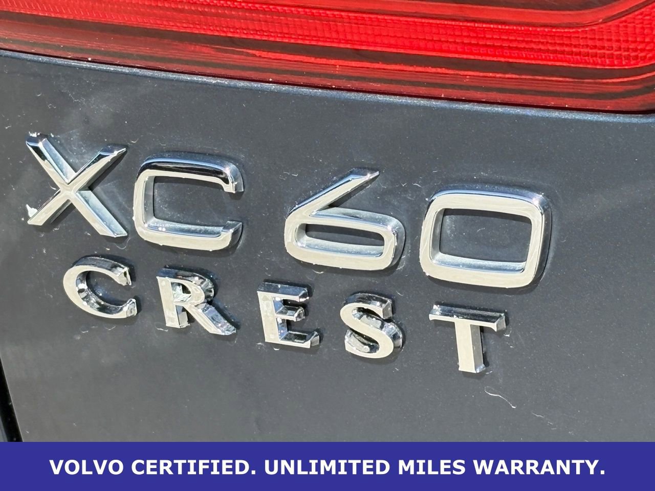Certified 2023 Volvo XC60 B5 Plus w/ Protection Package Premier image 11