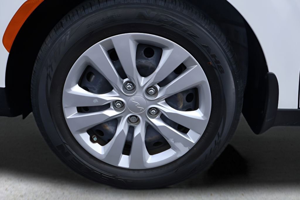 Used 2022 Kia Soul LX image 10