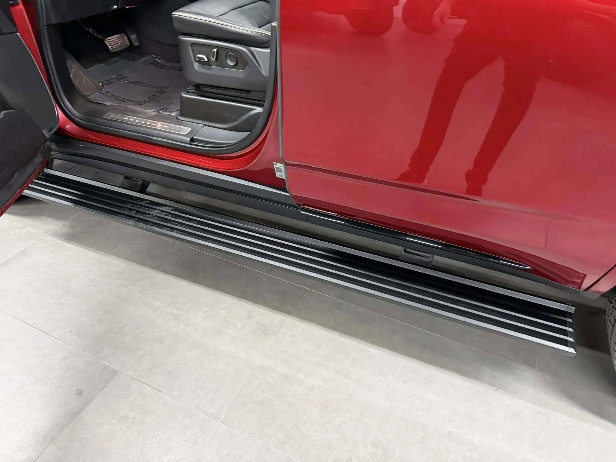 Used 2023 Cadillac Escalade Sport w/ LPO, ONYX Package image 21