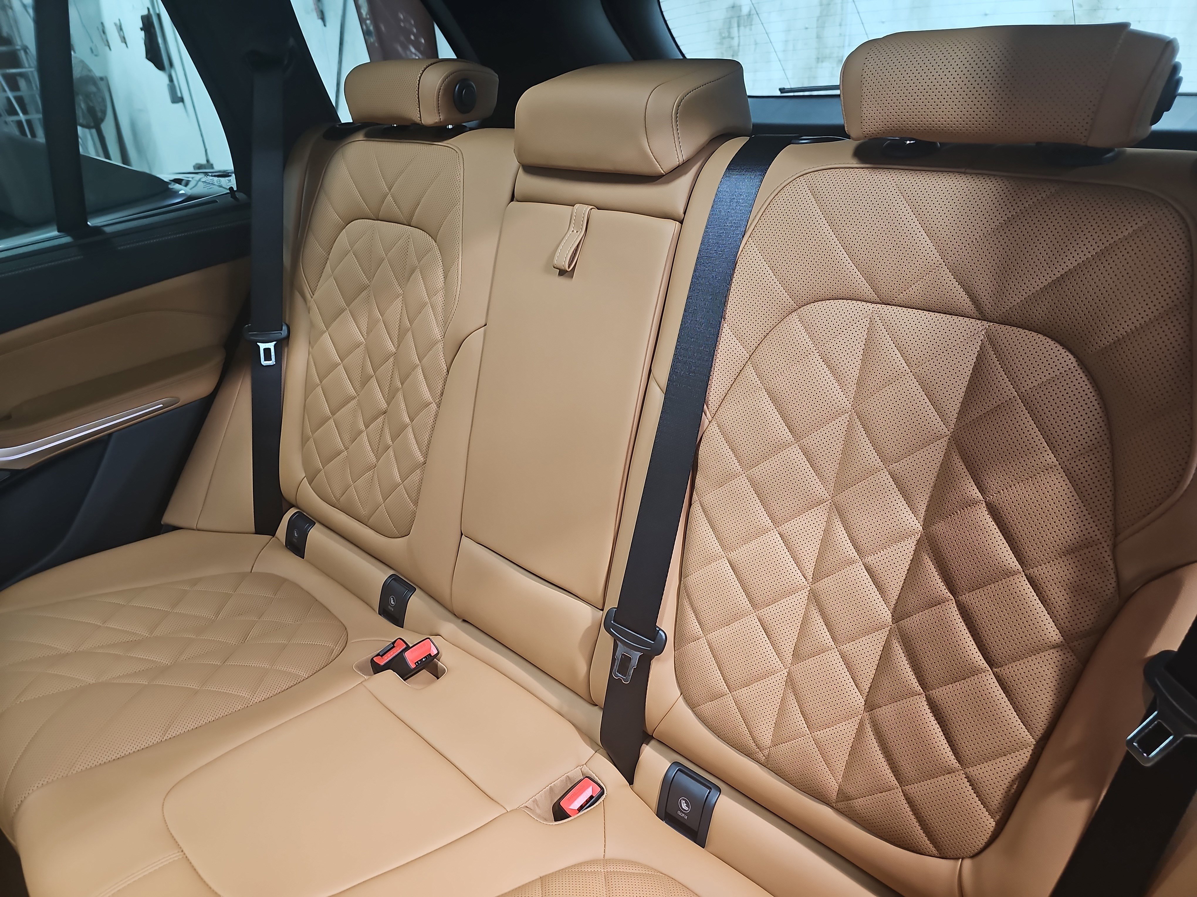 New 2026 BMW X5 xDrive40i w/ M Sport Package AWD/4WD image 14