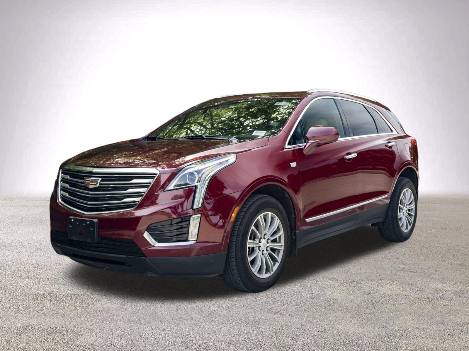 Used 2017 Cadillac XT5 Luxury w/ Driver Awareness Package FWD image 5