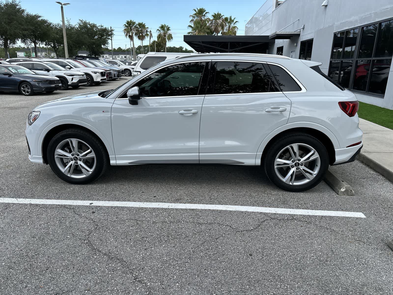 Used 2024 Audi Q3 2.0T Premium Plus AWD/4WD image 5