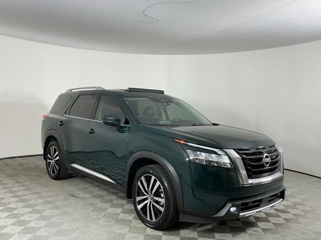 Used 2023 Nissan Pathfinder Platinum AWD/4WD image 3