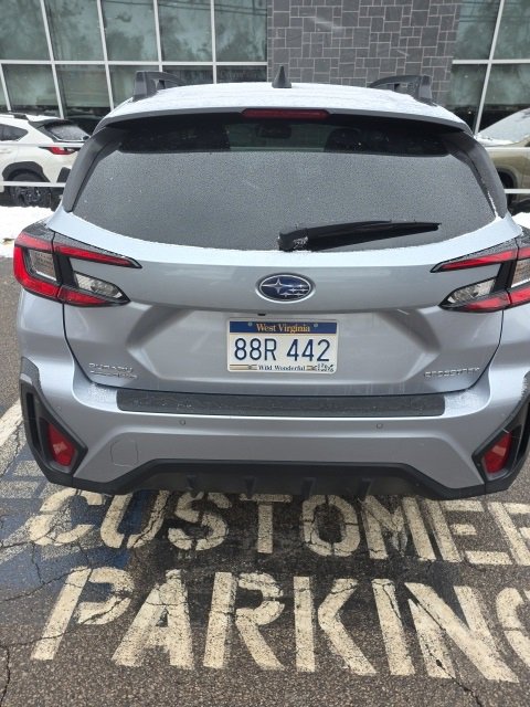 Used 2024 Subaru Crosstrek 2.5i Limited w/ Crosstrek Mirror Package image 4