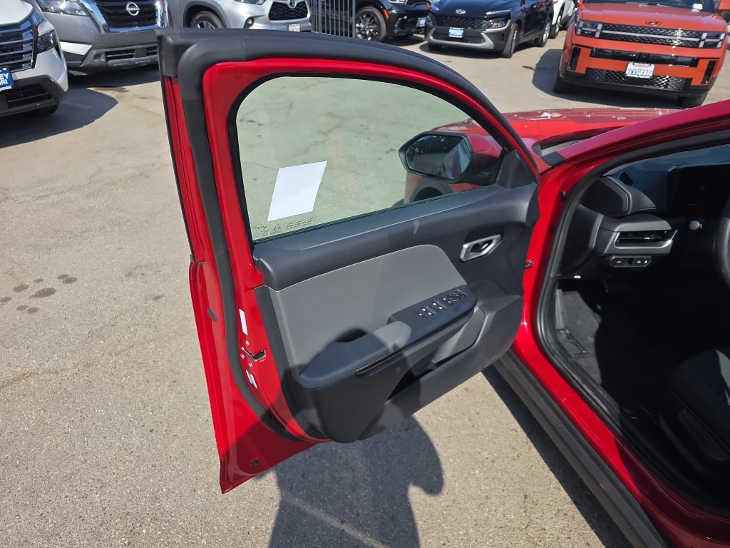 Used 2025 Kia K4 FWD image 10