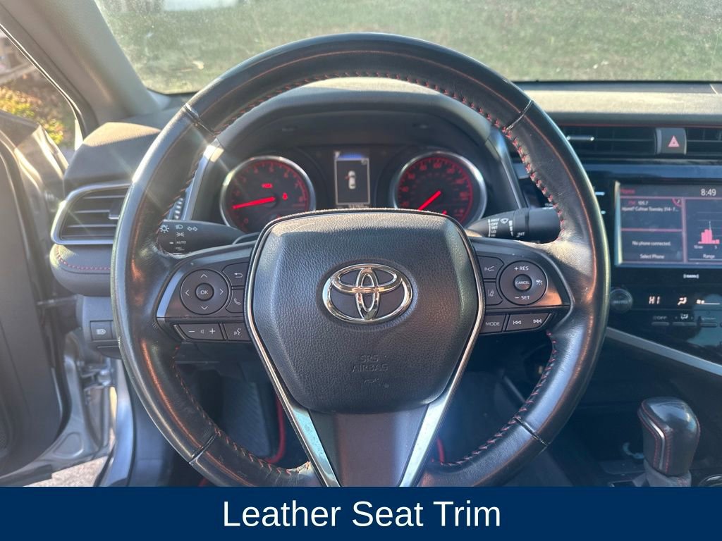 Used 2020 Toyota Camry XSE image 11