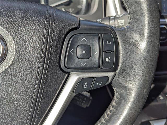 Used 2019 Toyota Highlander AWD V6 image 27
