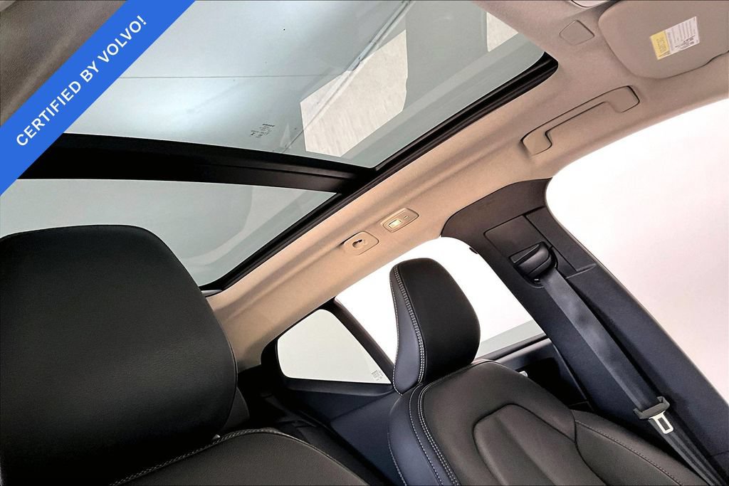 Certified 2024 Volvo XC40 B5 Plus w/ Protection Package Premier AWD/4WD image 21