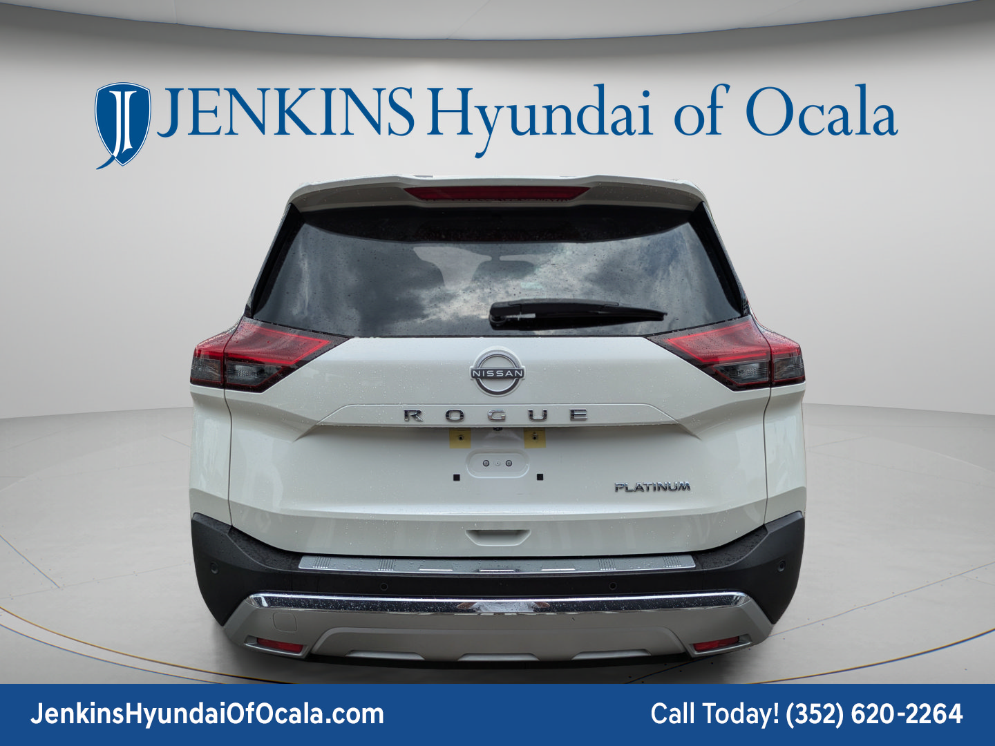 Used 2023 Nissan Rogue Platinum w/ Platinum Premium Package FWD image 4