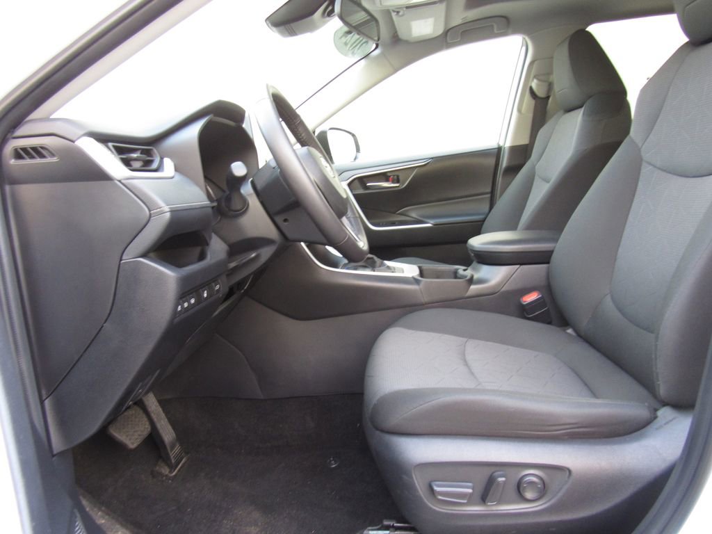 Certified 2024 Toyota RAV4 XLE w/ Convenience Package AWD/4WD image 10