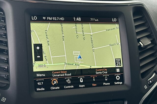 New 2023 Jeep Cherokee Altitude Lux AWD/4WD image 19