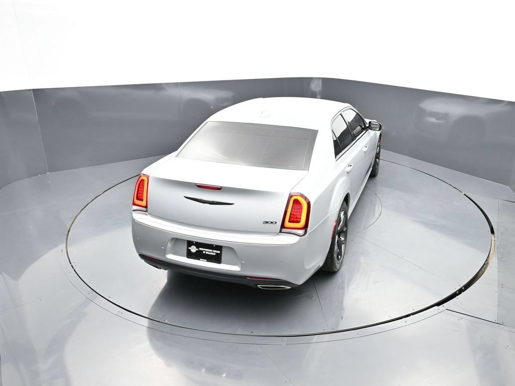 Used 2023 Chrysler 300 Touring w/ Safetytec Plus Group RWD image 36
