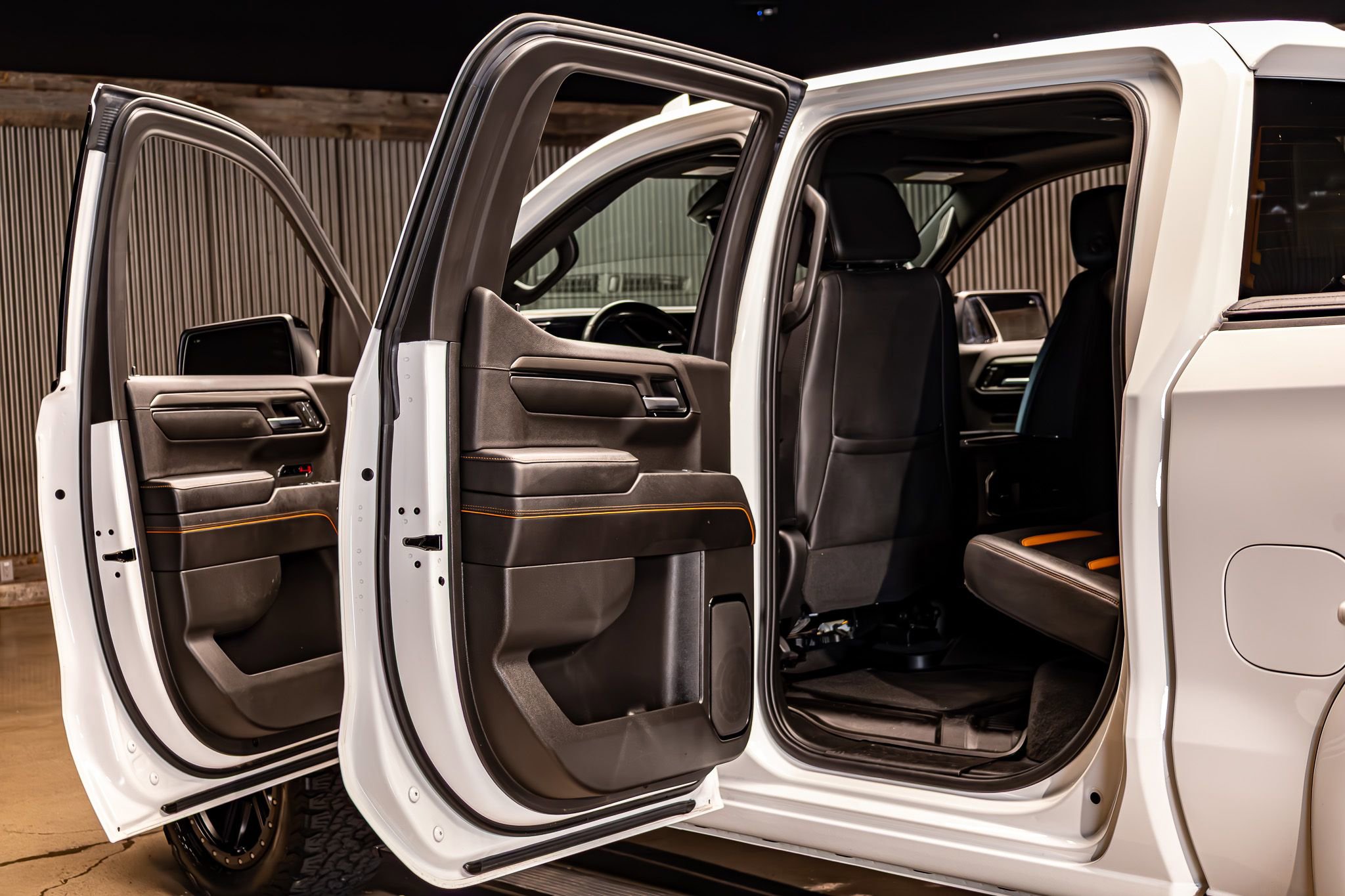 Used 2023 GMC Sierra 1500 AT4 w/ AT4 Premium Package image 27