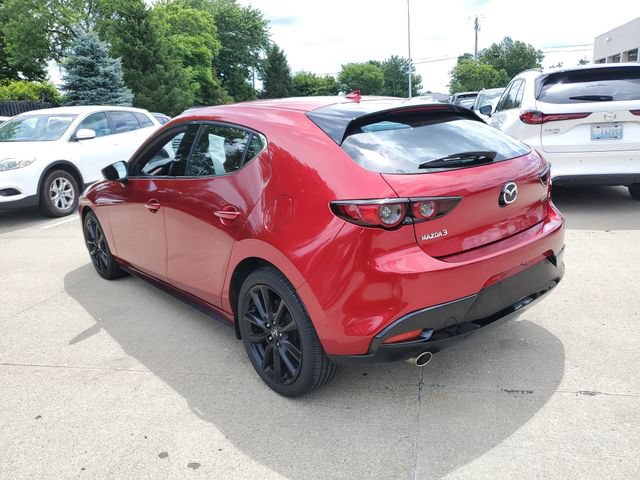 Used 2019 MAZDA MAZDA3 Hatchback w/ Premium Package FWD image 3