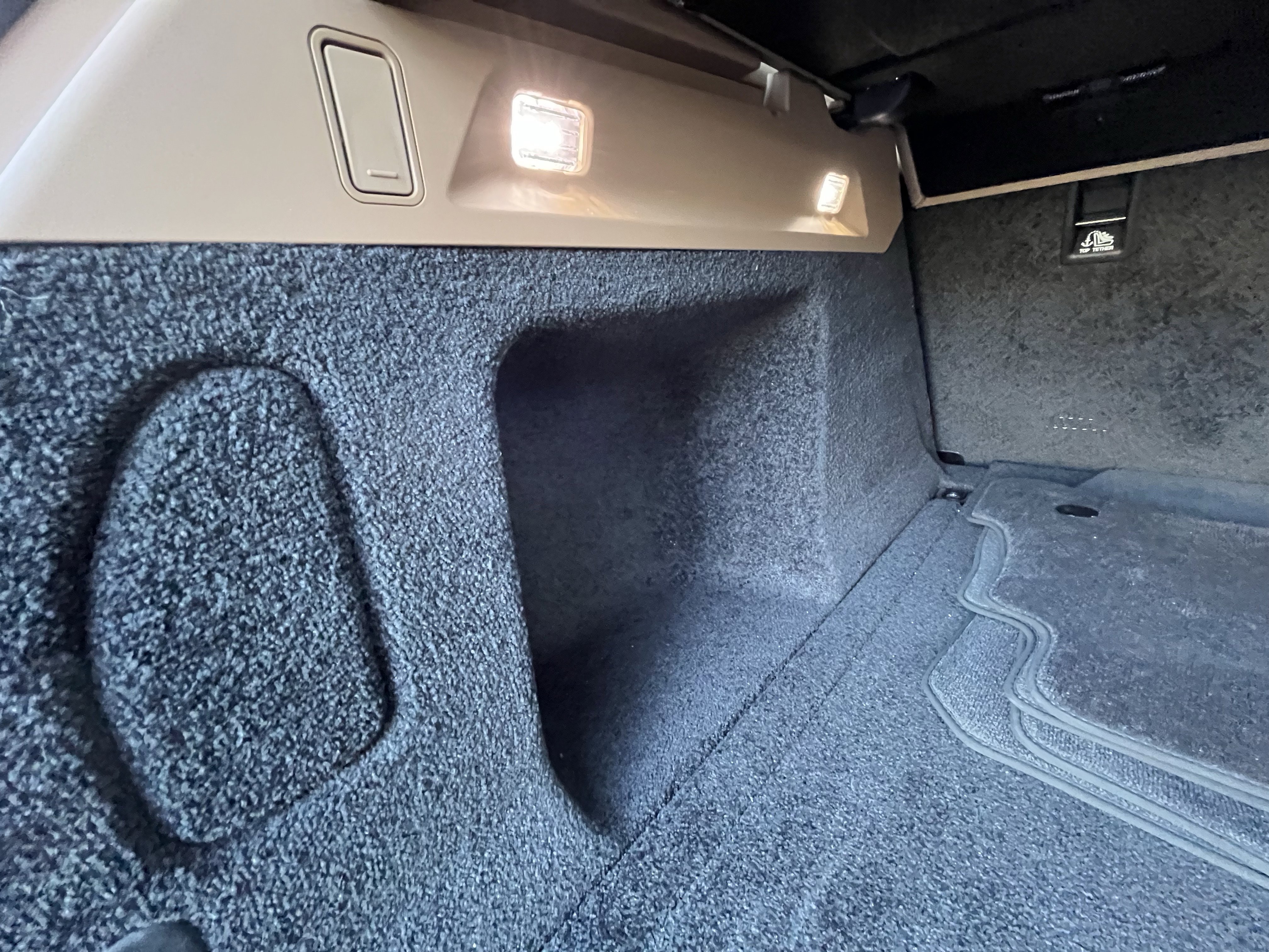 Certified 2023 Land Rover Range Rover SE image 32