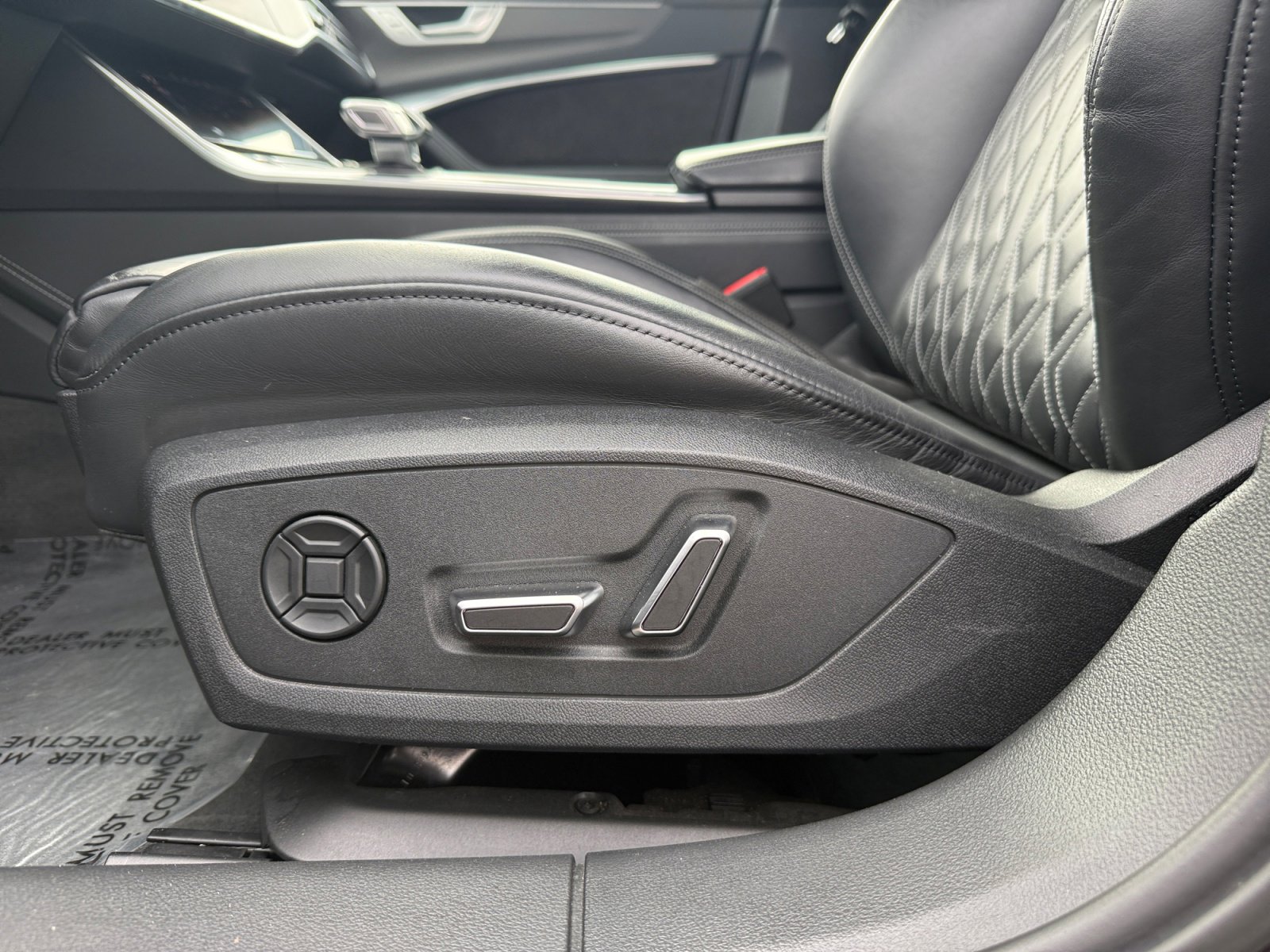 Used 2021 Audi S6 Prestige w/ Prestige Package image 14