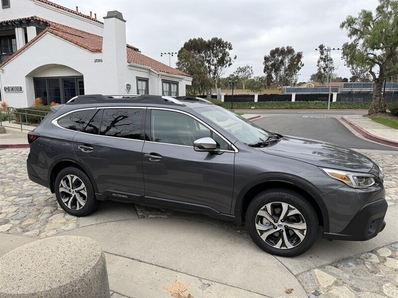 Used 2022 Subaru Outback Touring w/ Popular Package #2 AWD/4WD image 3
