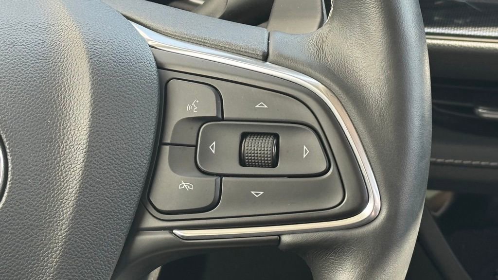 Used 2023 Buick Envision Preferred w/ Sport Touring Package image 15