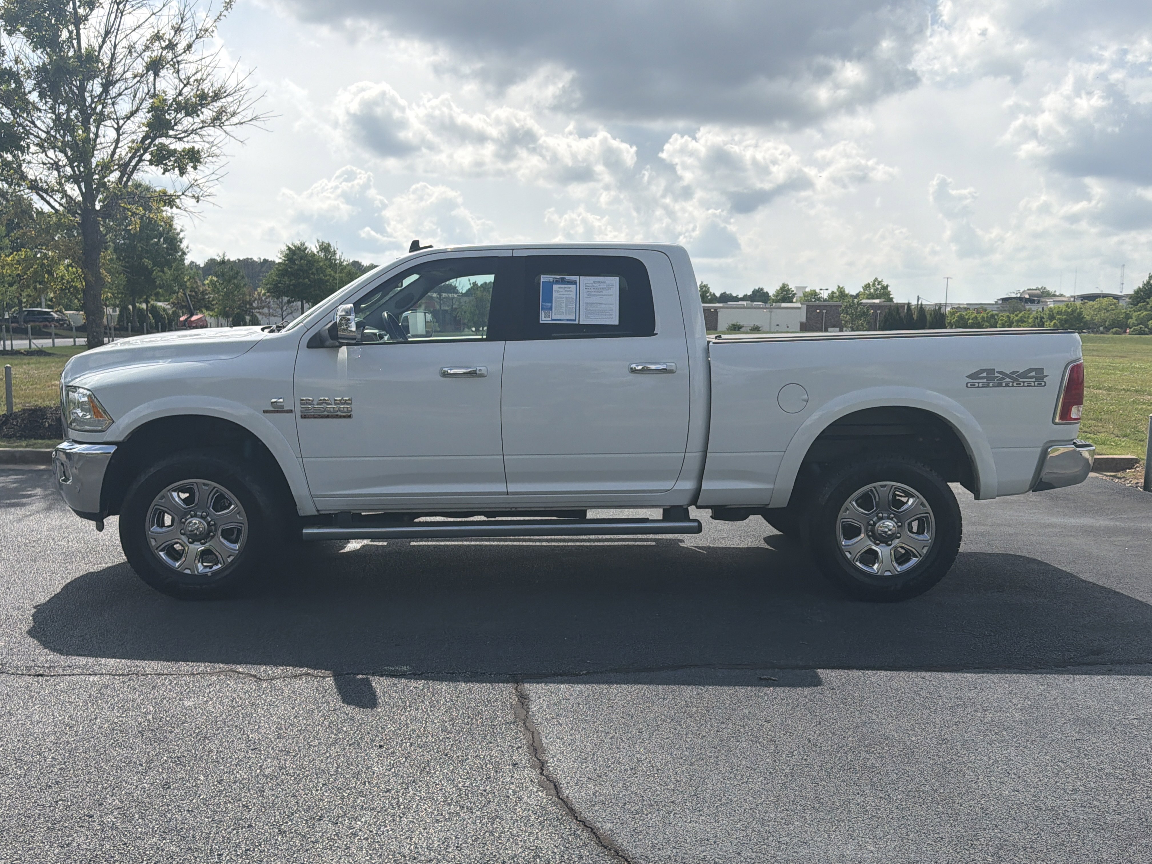 Used 2018 RAM 2500 Laramie w/ Off Road Package AWD/4WD image 6