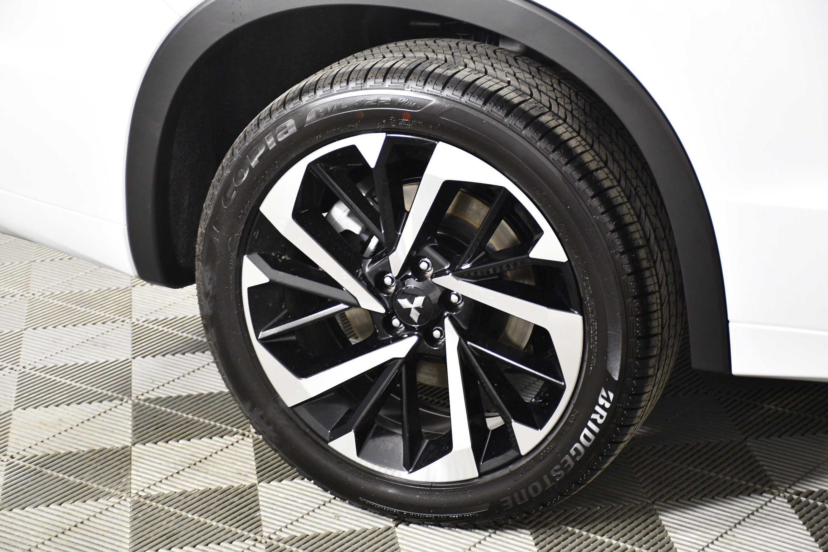 Used 2025 Mitsubishi Outlander SEL image 55