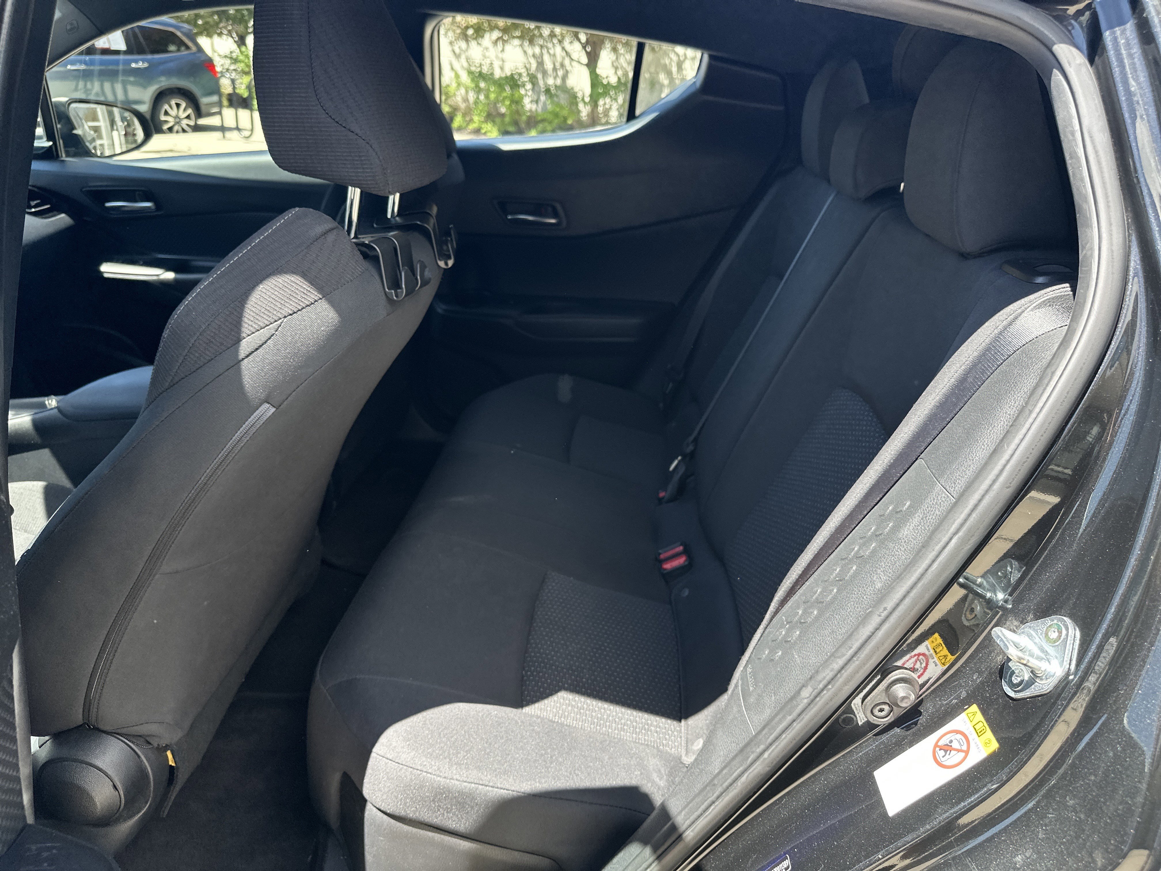 Used 2018 Toyota C-HR XLE FWD image 28