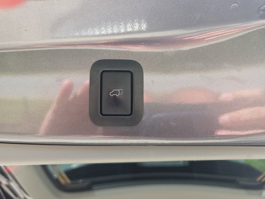 Used 2019 Toyota Highlander XLE image 42