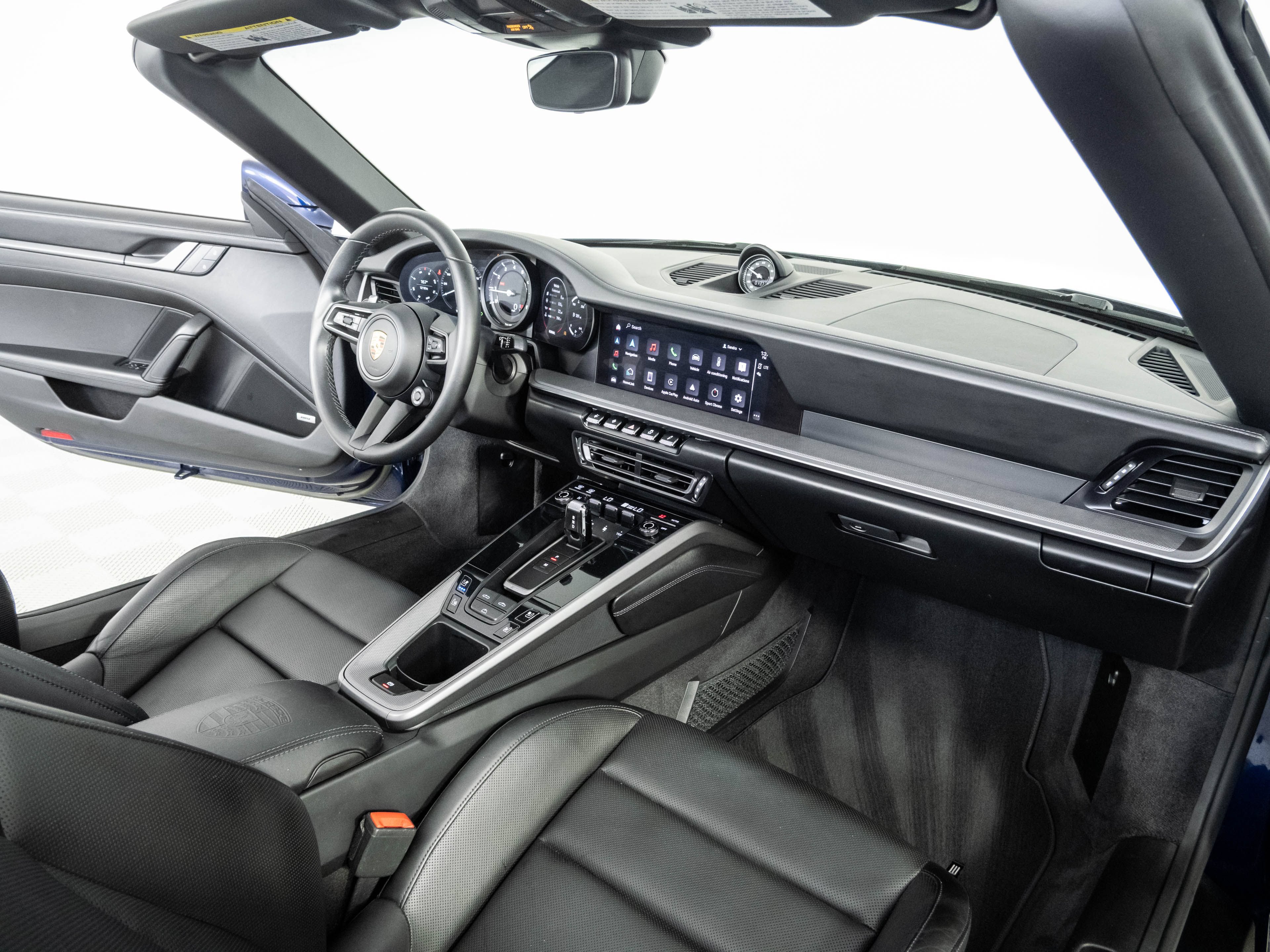 Used 2022 Porsche 911 Carrera RWD image 20